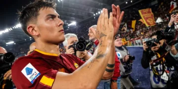 Paulo Dybala salva al Roma y lo clasifica para la Liga Europa
