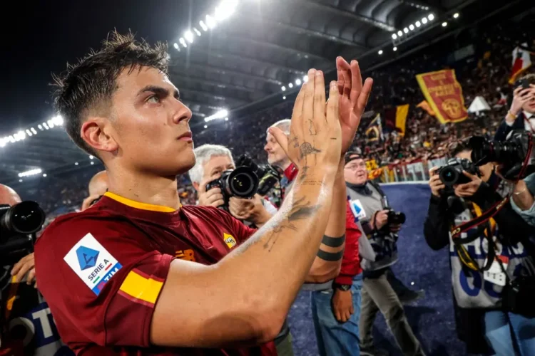 Paulo Dybala salva al Roma y lo clasifica para la Liga Europa