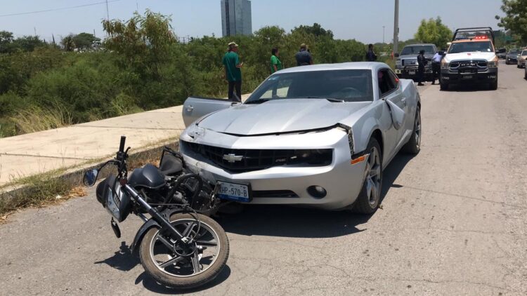 Arrollan a motociclista, llevaba comida a su casa