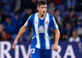 César Montes podría regresar a México con el Club América tras el descenso del Espanyol