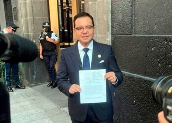 Diputados del PAN critican visita de consejeros electorales a Palacio Nacional