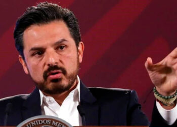 Director del IMSS se deslinda de páginas de redes sociales con fines políticos