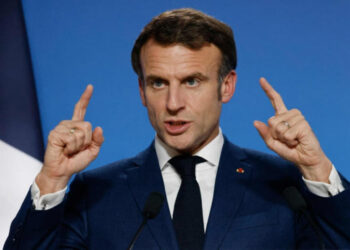 Presidente francés reitera apoyo a Ucrania tras rebelión de grupo Wagner y