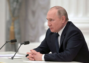 Putin afirma que las empresas rusas están listas para competir con las occidentales