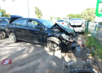 Empleado causa costoso choque