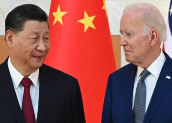 Biden califica a Xi Jinping como “dictador”