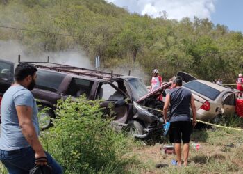 Mueren 14 en accidentes carreteros durante vacaciones