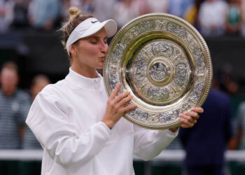 Marketa Vondrousova es la nueva reina de Wimbledon