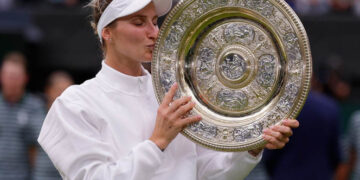 Marketa Vondrousova es la nueva reina de Wimbledon