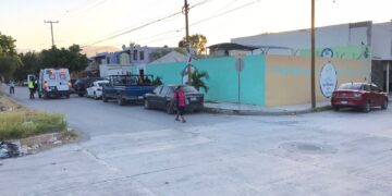 Niño se electrocuta al salir de una alberca en Barrio de Pajaritos