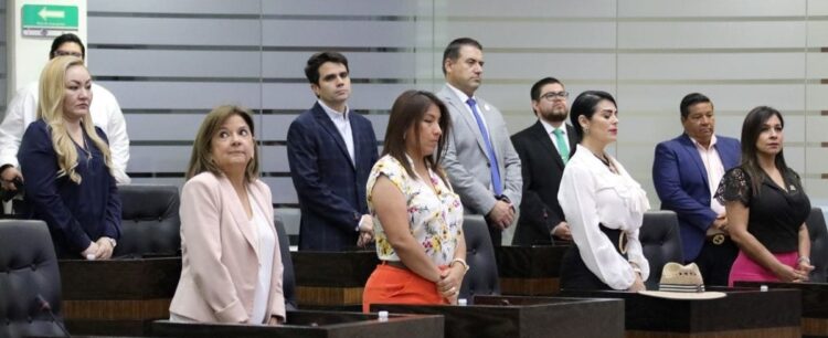 Eximen a titular de la CEAT de presentar Plan estatal del Agua al Congreso