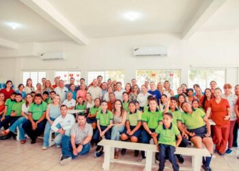 Celebran en DIF Victoria graduación de alumnos del CAM Tamaulipeca