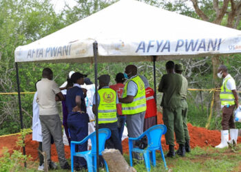 Mueren 403 personas tras prolongado ayuno de secta religiosa en Kenia