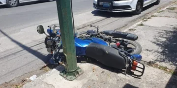 Motociclista herido en aparatoso choque del 22 y Carrera Torres