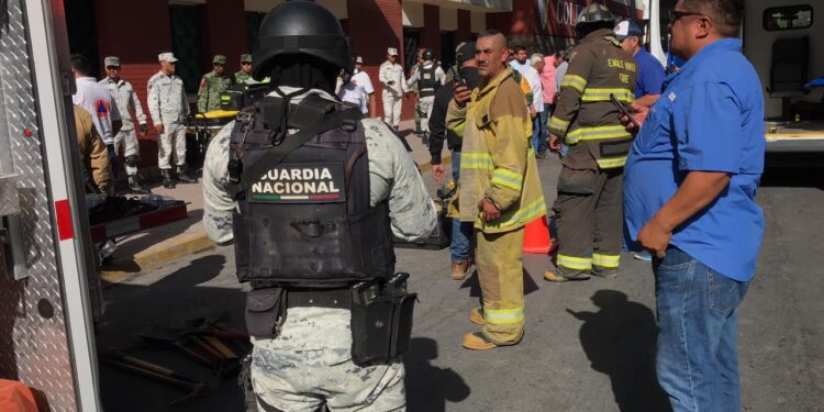 Se desploma techumbre del Colegio Privado Antonio Repiso; atrapadas tres maestras