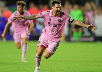 Messi debuta y da triunfo a Inter Miami con golazo de tiro libre Vs Cruz Azul