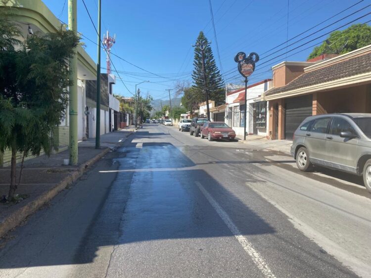 COMAPA ciega ante fugas de agua en el centro de Ciudad Victoria