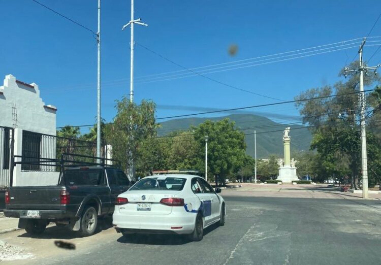 Patrullas de Tránsito de Victoria circulan con placas vencidas