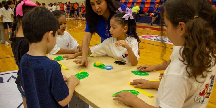 Rector de la UAT clausura el 21 Campamento de Verano 2023