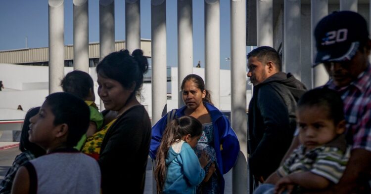 Mexicanos segundo grupo con más solicitudes por medio de CBPOne