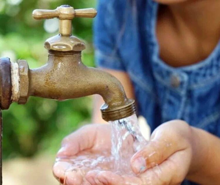 Aprueban modificaciones a ley para garantizar agua potable