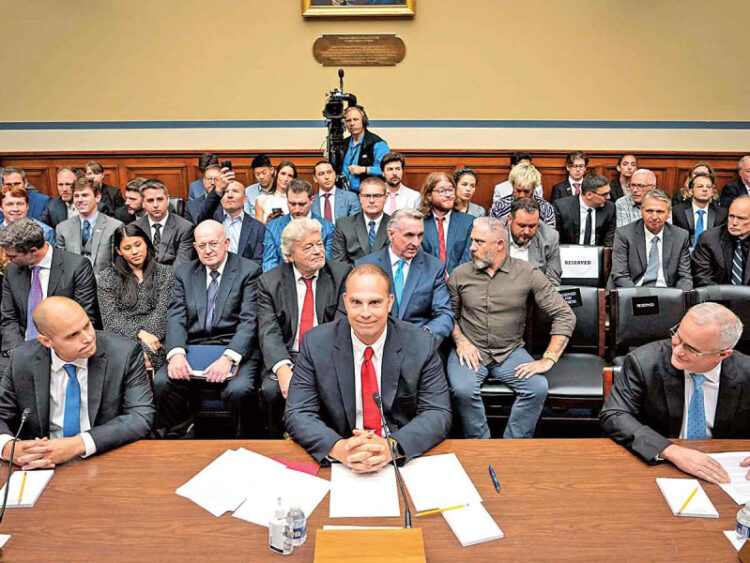 Exmilitares acusan a EU de ocultar información de ovnis