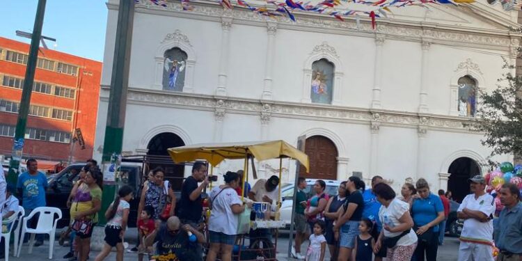 Festejan católicos a la Virgen del Refugio, Patrona de Ciudad Victoria, Tamaulipas