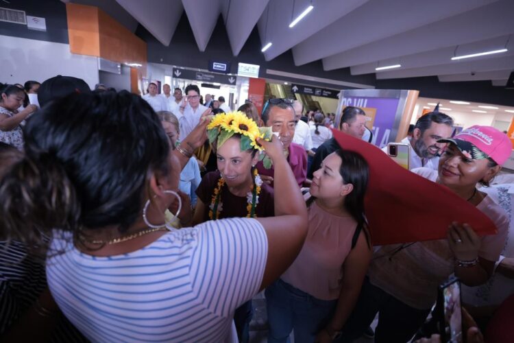 Reciben en Tampico a Claudia Sheinbaum entre mariachi y baile