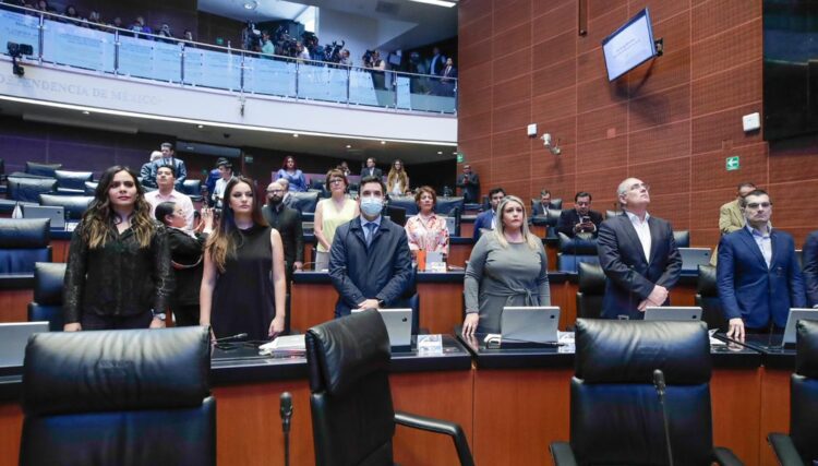 Comisión Permanente de Diputados exhorta a Creel se separe de sus funciones legislativas