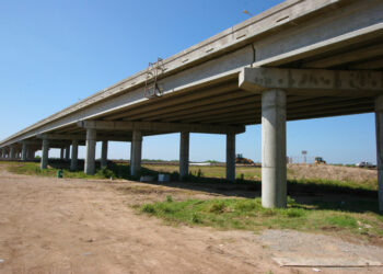 No encontraron a hombre que saltó del puente de Misson