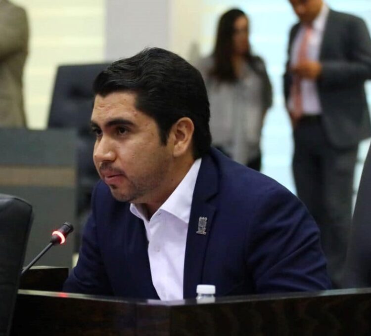 Proponen diputados instalar cambiadores de bebés en sanitarios públicos