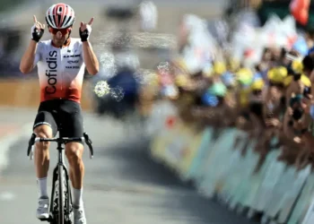 Ion Izagirre se alza con la victoria en la 12ª etapa del Tour de Francia