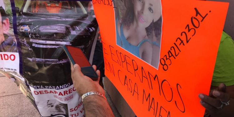 Familiares de jóvenes desaparecidos exigen su búsqueda