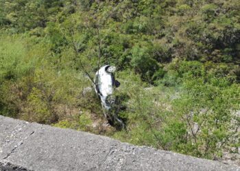 Encuentran sin vida a mujer reportada como desaparecida; se accidentó en carretera