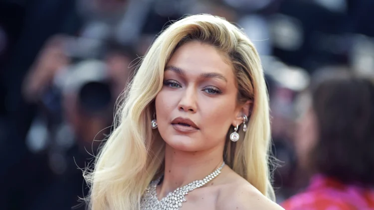 Arrestan a la modelo Gigi Hadid en las Islas Caimán por llevar marihuana en su maleta