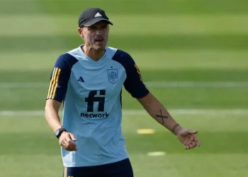 Luis Enrique asume el control del PSG este miércoles