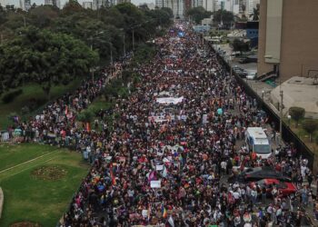 Marcha del Orgullo 2023 en Perú inunda las calles
