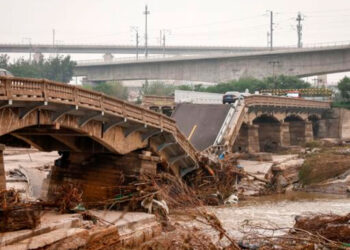 China activa alerta de nivel IV por inundaciones en 13 regiones