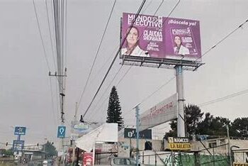 Tribunal ordena a Morena bajar espectaculares de sus “corcholatas”