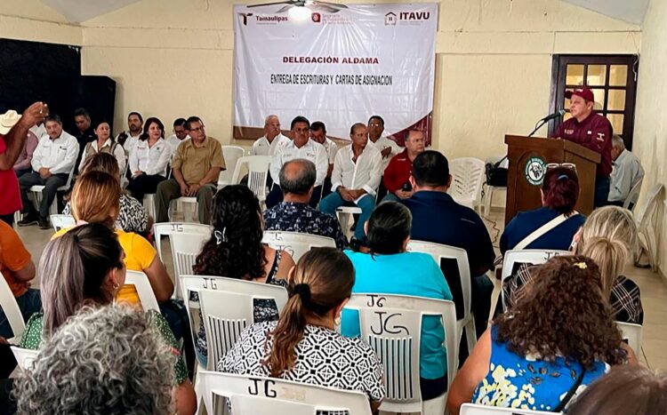 ITAVU entrega un paquete de escrituras en Aldama