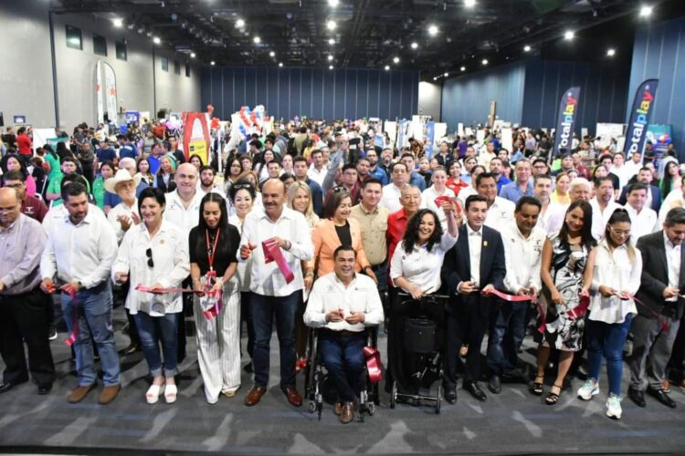 Ofertan 179 empresas 4 mil vacantes en la Feria del Empleo en Reynosa 