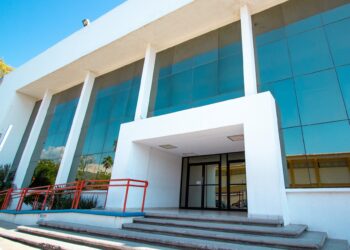 Prepara UAT la recertificación de sus centros de idiomas