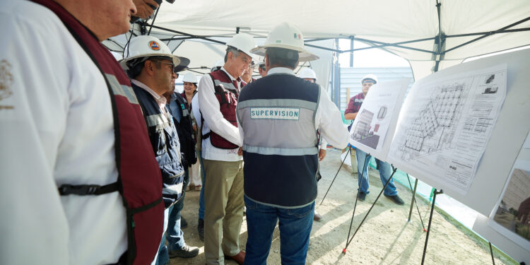 Constata Américo Villarreal avances del Hospital Regional del ISSSTE-Tampico