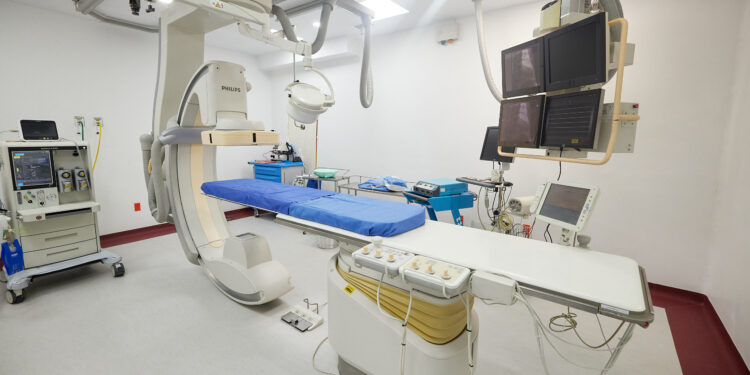 Constata Américo Villarreal avances del Hospital Regional del ISSSTE-Tampico