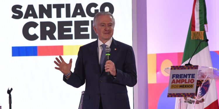 Xóchitl, Beatriz y Santiago abordan retos de economía y ecología en Foro Monterrey