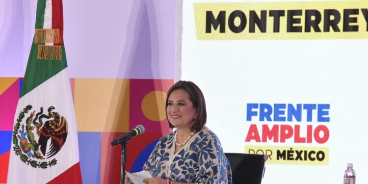 Xóchitl, Beatriz y Santiago abordan retos de economía y ecología en Foro Monterrey