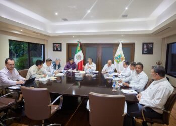 Continúa Américo Villarreal evaluación de gabinete estatal en Tamaulipas