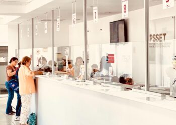 IPSSET apoya con créditos para útiles escolares a burócratas