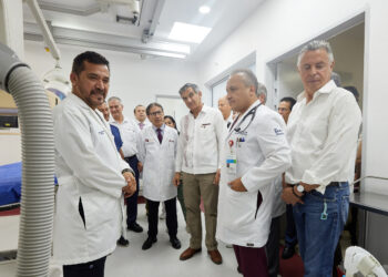 Entrega Américo Villarreal equipo a 19 hospitales y 12 jurisdicciones sanitarias de Tamaulipas