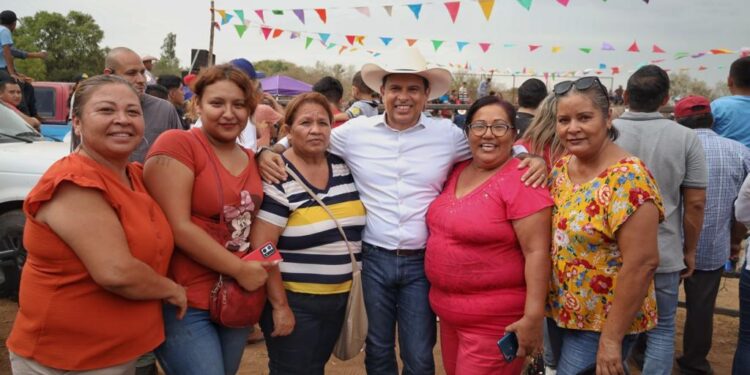 Acude alcalde Gattás a festejos del 87 aniversario del Ejido “La Presa” de Victoria